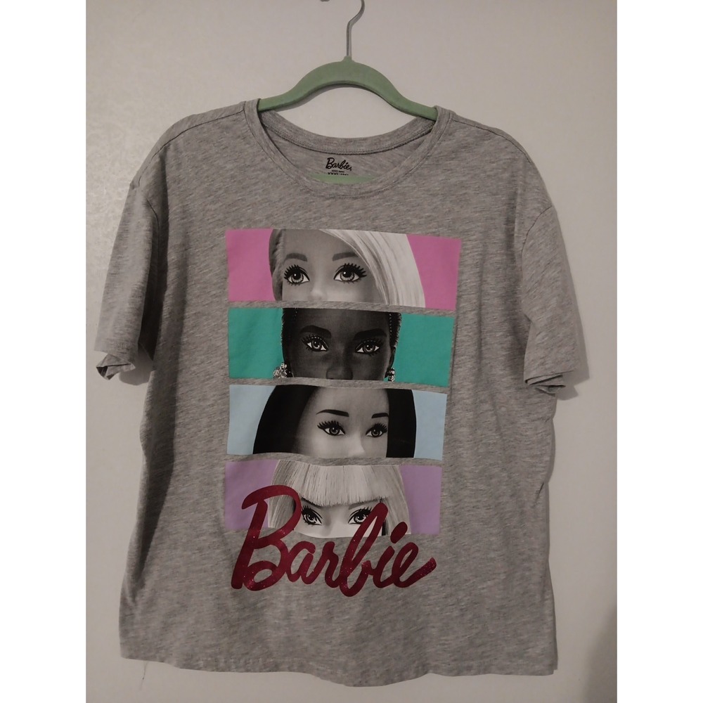 Mattel Barbi 2023 XXXL Girls T-Shirt Gray/Color Block Faces Glitter Barbi Logo